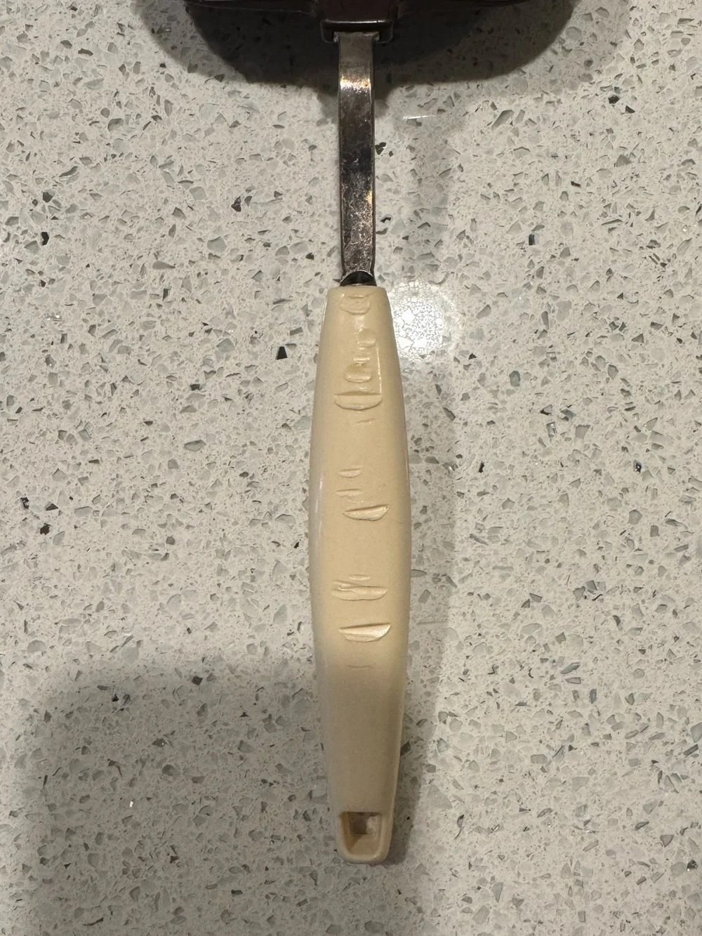 Vintage Mid Century Nylon Slotted Turner Spatula Cream Handle Kitchen Utensil